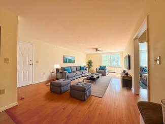 80 Main St Unit 302, Center Ossipee, NH 03814