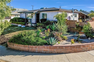 12832 Willard St, North Hollywood, CA 91605