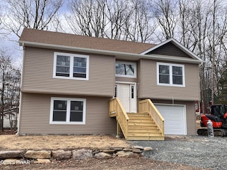 151 Spruce Dr, Milford, PA 18337