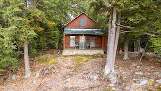 11 Clarence Russell Rd, Warrensburg, NY 12885