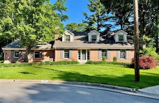 422 Glenwoods Ct, Youngstown, OH 44512