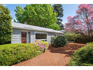 2306 SE 72nd Ave, Portland, OR 97215