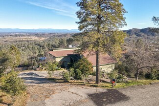 15832 Highland Cir, Redding, CA 96001