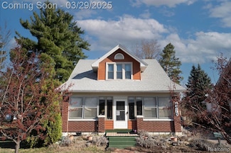 8675 Canal Rd, Sterling Heights, MI 48314