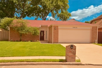 14131 Sandfield Dr, Houston, TX 77077