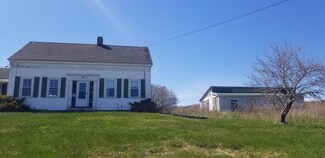 601 Monroe Rd, Winterport, ME 04496