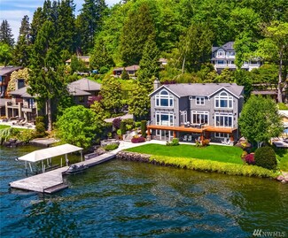 8710 85th Ave SE, Mercer Island, WA 98040
