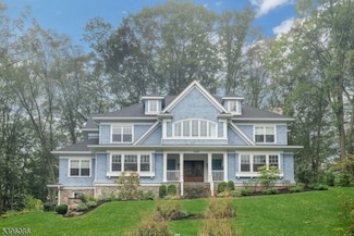 149 Hillcrest Ave, Summit, NJ 07901