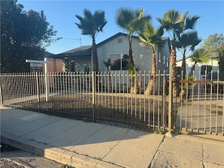 907 W Arbutus St, Compton, CA 90220