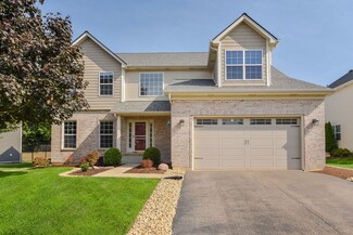 1999 Seaview Dr, Aurora, IL 60503