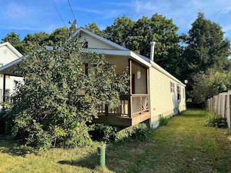 61 East St, West Rupert, VT 05776