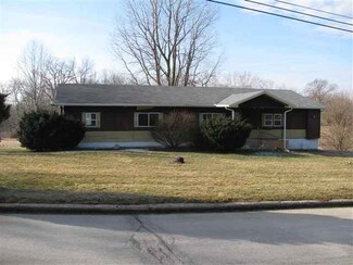 700 Weber Rd, Albion, IN 46701