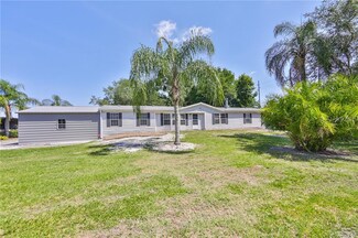 13432 E Wheeler Rd, Dover, FL 33527
