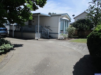 4882 Lancaster Dr NE, Salem, OR 97305