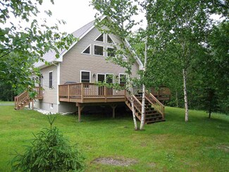 189 Dale Ave, Island Pond, VT 05846