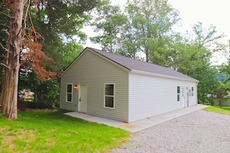 206 Sunset Dr, Red Boiling Springs, TN 37150