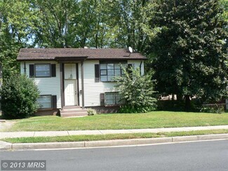 14203 Fallbrook Ln, Woodbridge, VA 22193