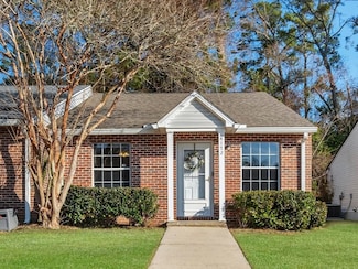 4172 Mission Trace Blvd, Tallahassee, FL 32303