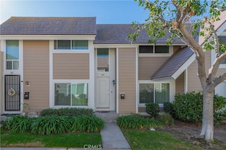 83 Golden Glen St Unit 2, Irvine, CA 92604