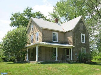 42 Sanford Rd, Stockton, NJ 08559