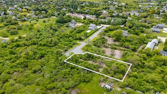 6 Bittersweet Ln, Nantucket, MA 02554
