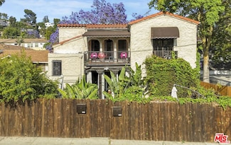 2420 N Beachwood Dr, Los Angeles, CA 90068