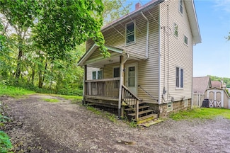 381 Bethwayne Ct, Akron, OH 44311