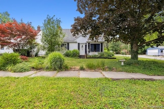 28589 Everett St, Southfield, MI 48076