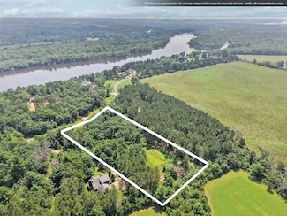 N2629 River Highland Dr, Lyndon Station, WI 53944
