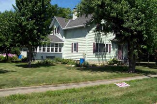 524 N Center St, Forrest, IL 61741