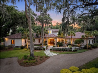 305 Hawkins Island Dr, Saint Simons Island, GA 31522