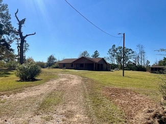 33 Watts Bennett Cir, Oakvale, MS 39656