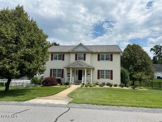 137 Lowry Dr, Duncansville, PA 16635