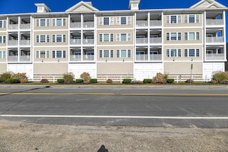580 Winnacunnet Rd Unit 306, Hampton, NH 03842
