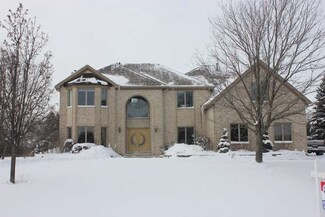 4N736 Mountain Ash Dr, Wayne, IL 60184