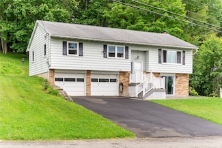 215 Jamaica Blvd, Endicott, NY 13760