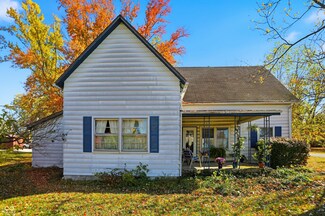 307 S Bowers St, Whitestown, IN 46075