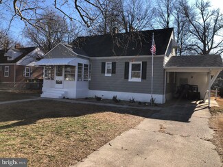 176 Chestnut St, Salem, NJ 08079