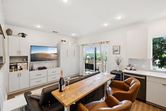 4802 S Congress Ave Unit 215, Austin, TX 78745