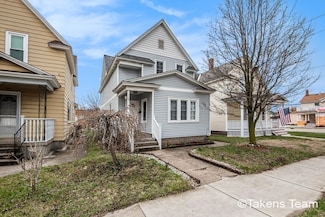 98 W 16th St, Holland, MI 49423