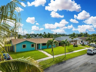 722 NW 170th St, Miami, FL 33169