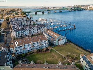 267 N Hayden Bay Dr Unit 267, Portland, OR 97217