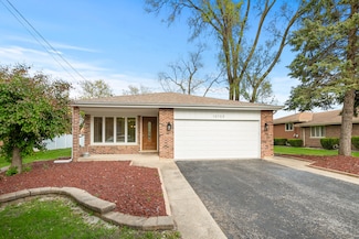 12123 S 72nd Ct, Palos Heights, IL 60463
