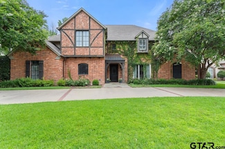 2202 Woodlands Dr, Tyler, TX 75703
