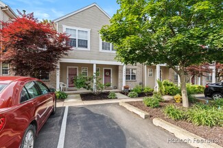 1046 Ada Place Dr SE, Grand Rapids, MI 49546