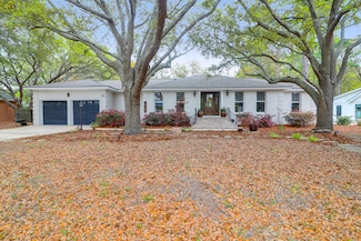 935 Lansing Dr, Mount Pleasant, SC 29464