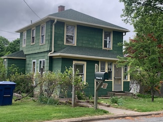 10 Back St, Waterford, CT 06385