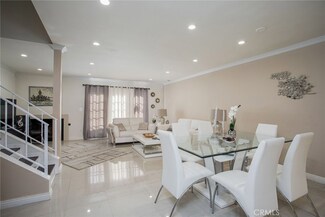 8323 Grenoble St Unit 37, Sunland, CA 91040