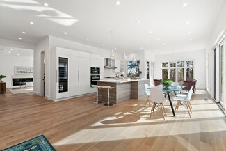 43 Coburn Rd, Weston, MA 02493