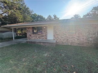 725 Spruce St, Heber Springs, AR 72543